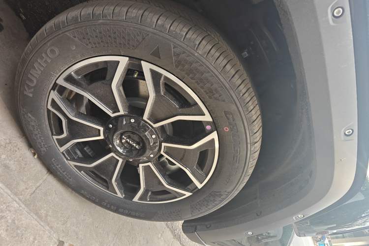 Used Haval H Dog New Energy 2026 Model Hi4 150km Trendy Electric Edition Right Front Wheel Hub