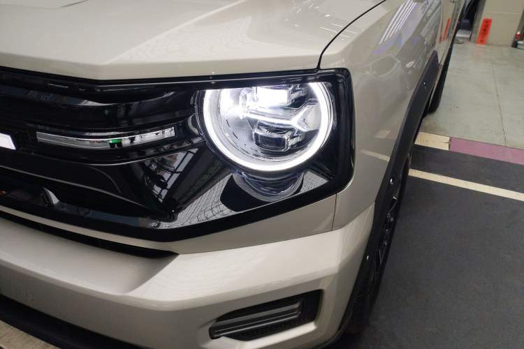 Used Haval H Dog New Energy 2026 Model Hi4 150km Trendy Electric Edition Left Front Headlight