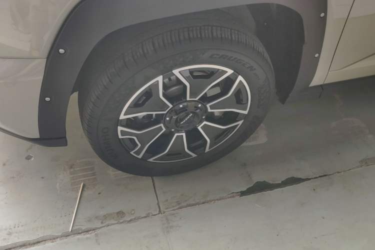 Used Haval H Dog New Energy 2026 Model Hi4 150km Trendy Electric Edition Left Front Wheel Hub