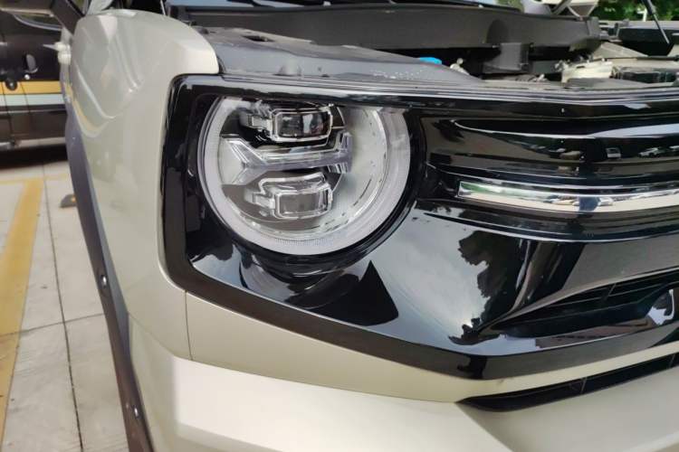 Used Haval H Dog New Energy 2026 Model Hi4 150km Trendy Electric Edition Right Front Headlight