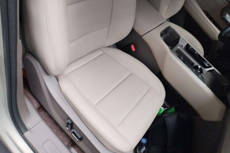 Used Haval H Dog New Energy 2026 Model Hi4 150km Trendy Electric Edition Right Front Seat
