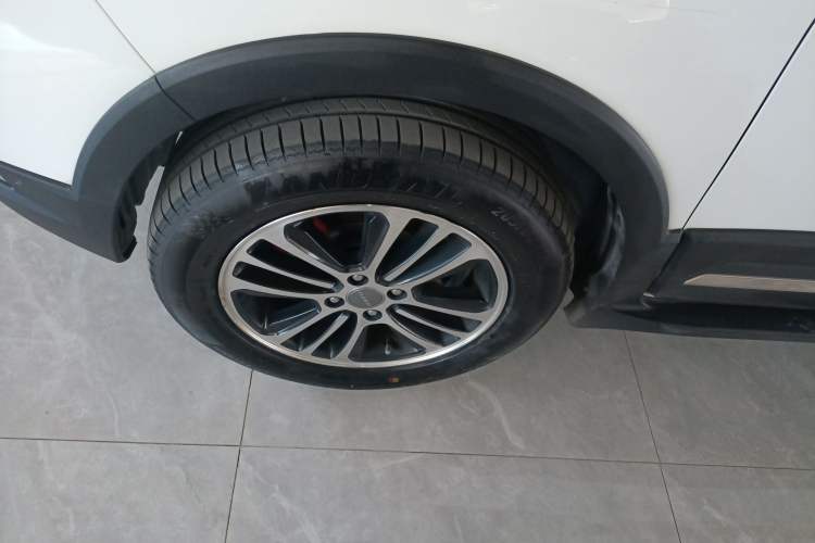 Used Haval H1 2016 Revised Version Blue Badge 1.5L Manual Comfort Edition Exterior 7