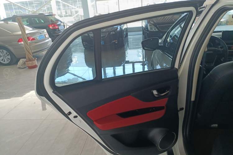 Used Haval H1 2016 Revised Version Blue Badge 1.5L Manual Comfort Edition Interior 8