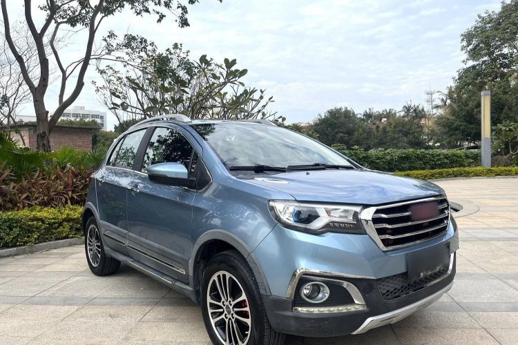 Used Haval H1 2015 1.5L Manual Luxury Model Front Right 45 Deg