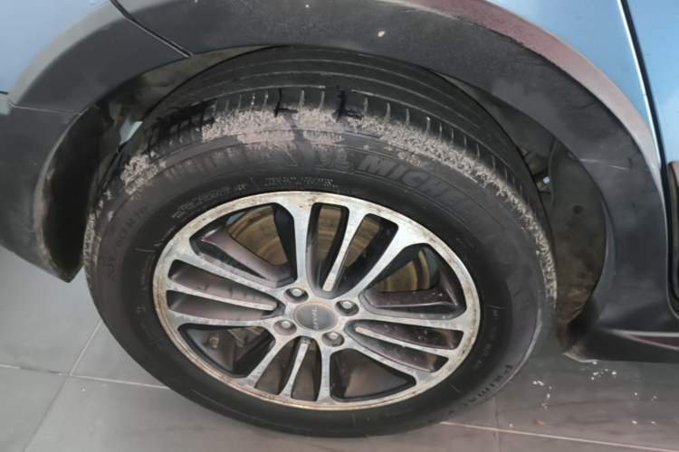 Used Haval H1 2015 1.5L Manual Luxury Model Right Rear Wheel Hub