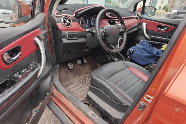 Used Haval H1 2015 1.5L Manual Urban Model Driver Seat