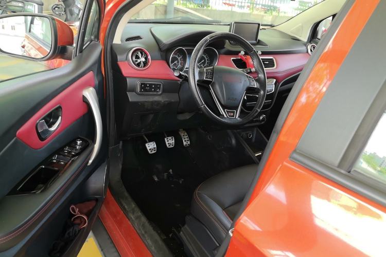Used Haval H1 2015 1.5L Manual Luxury Model Driver Seat