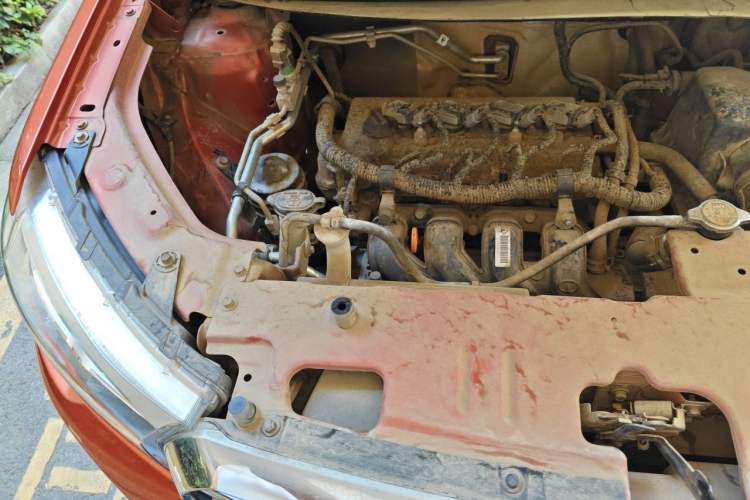 Used Haval H1 2015 1.5L AMT Luxury Model Engine Bay Right