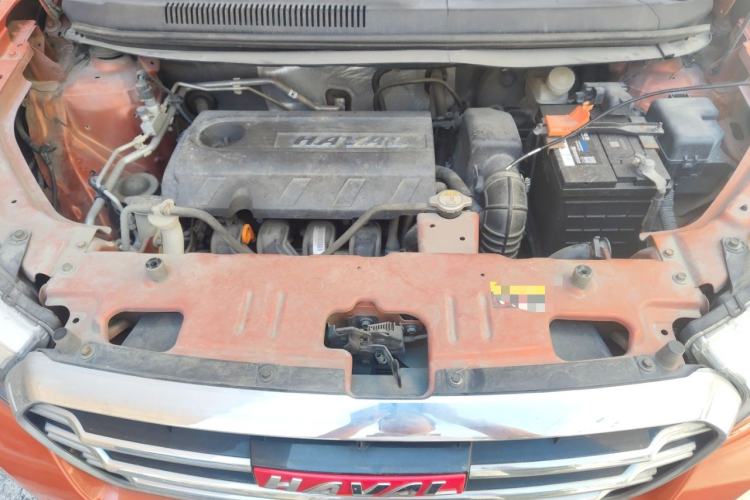 Used Haval H1 2015 1.5L AMT Luxury Model Engine Bay