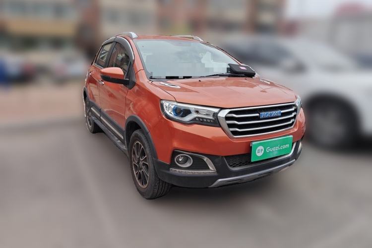 Used Haval H1 2015 1.5L Manual Urban Model Front Right 45 Deg