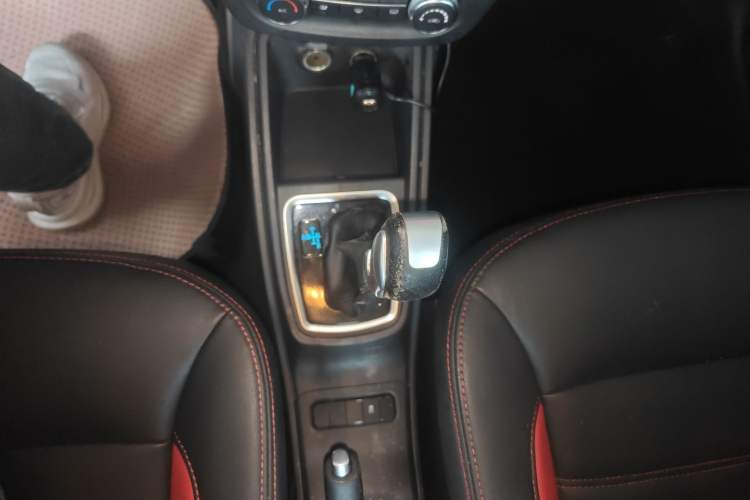 Used Haval H1 2015 1.5L AMT Luxury Model Gear Lever