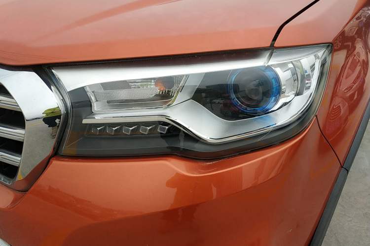 Used Haval H1 2015 1.5L Manual Luxury Model Left Front Headlight
