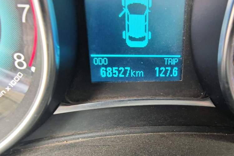 Used Haval H1 2015 1.5L Manual Luxury Model Odometer Close Up