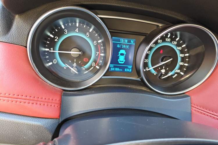 Used Haval H1 2015 1.5L AMT Luxury Model Odometer Close Up