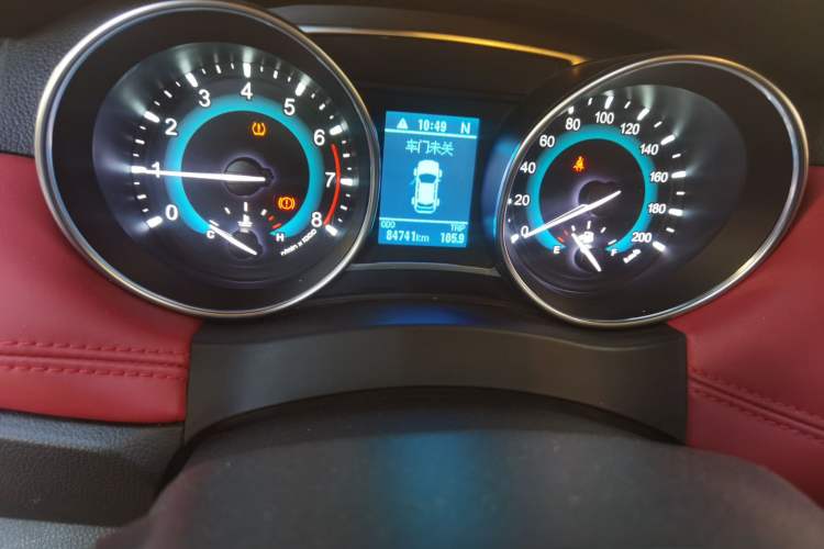 Used Haval H1 2015 1.5L AMT Luxury Model Odometer Close Up