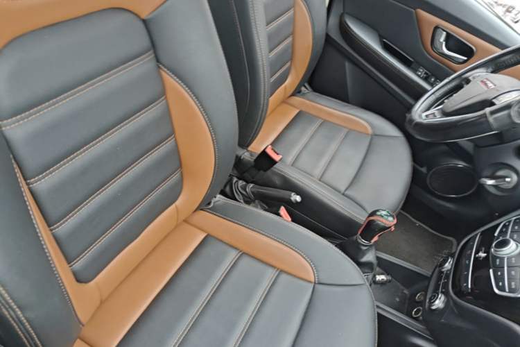 Used Haval H1 2015 1.5L Manual Luxury Model Right Front Seat