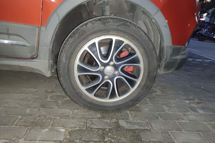 Used Haval H1 2015 1.5L Manual Luxury Model Right Front Wheel Hub