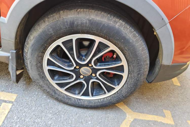 Used Haval H1 2015 1.5L AMT Luxury Model Right Front Wheel Hub