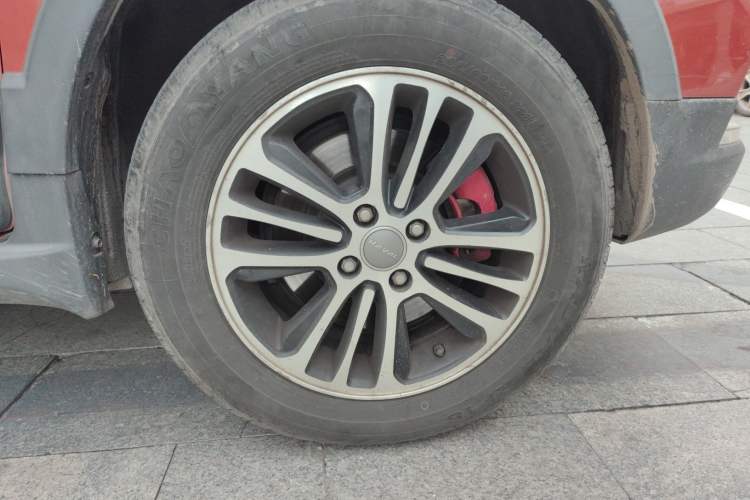 Used Haval H1 2015 1.5L Manual Luxury Model Right Front Wheel Hub