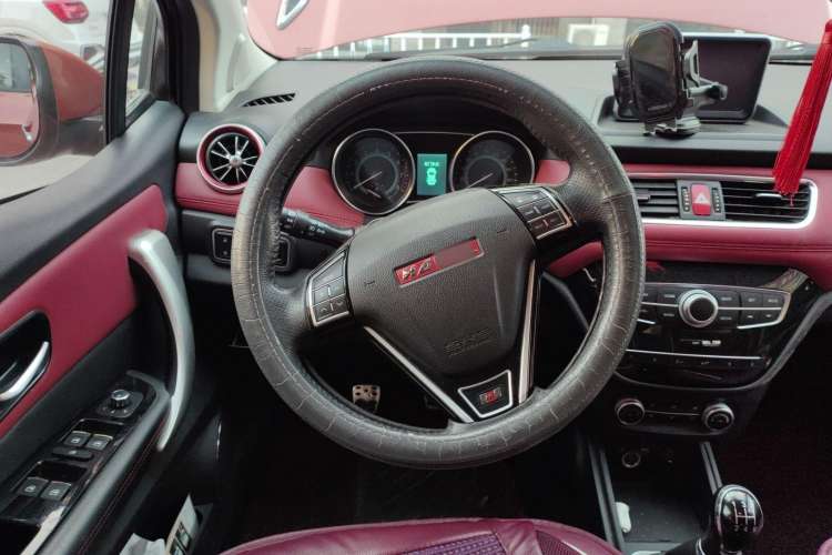 Used Haval H1 2015 1.5L Manual Luxury Model Steering Wheel