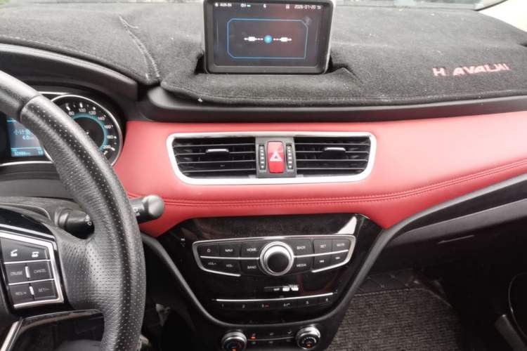 Used Haval H1 2015 1.5L AMT Luxury Model Audio And AC Panel