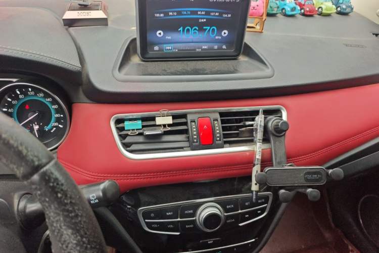 Used Haval H1 2015 1.5L AMT Luxury Model Audio And AC Panel