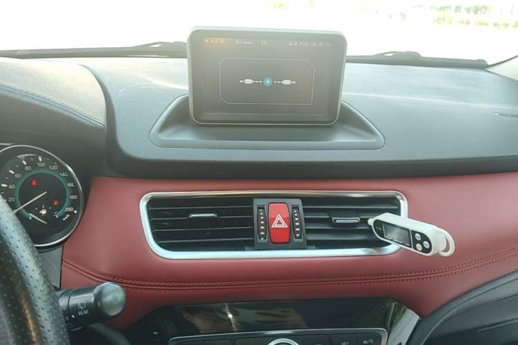 Used Haval H1 2015 1.5L Manual Luxury Model Audio And AC Panel