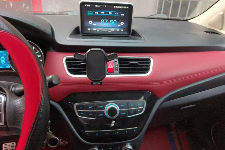 Used Haval H1 2015 1.5L Manual Luxury Model Audio And AC Panel