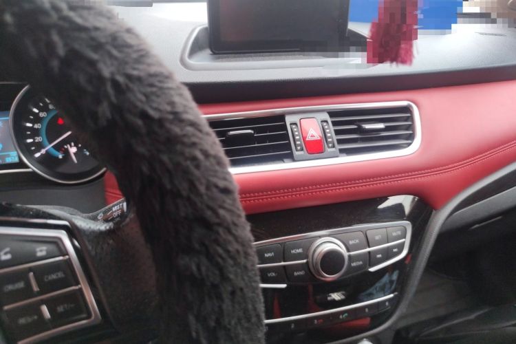 Used Haval H1 2015 1.5L Manual Luxury Model Audio And AC Panel
