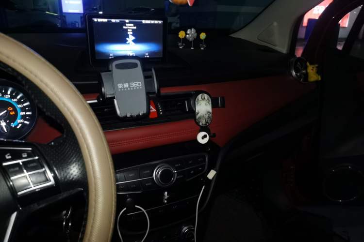 Used Haval H1 2015 1.5L Manual Luxury Model Audio And AC Panel