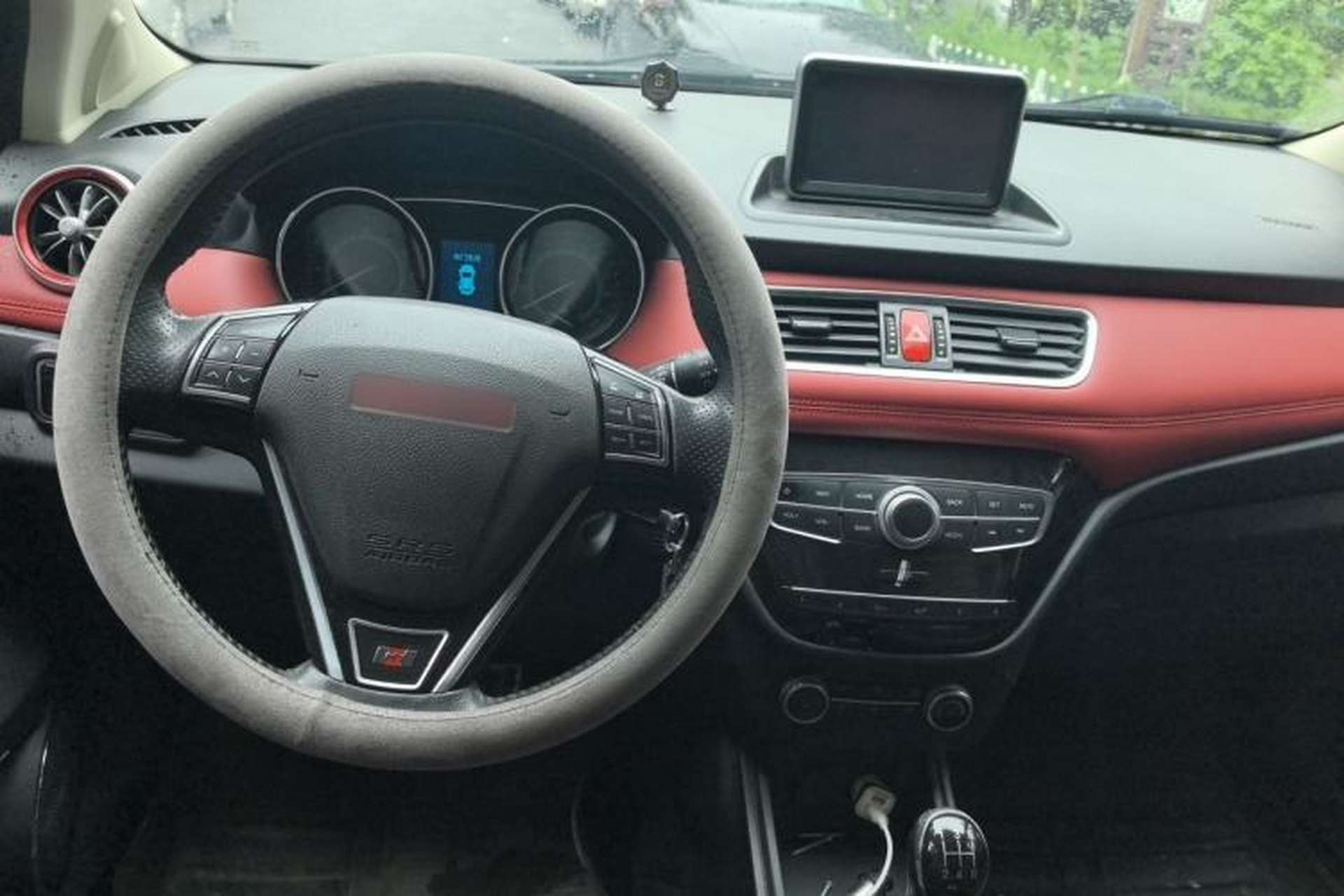 Used Haval H1 2015 1.5L Manual Luxury Model Center Console