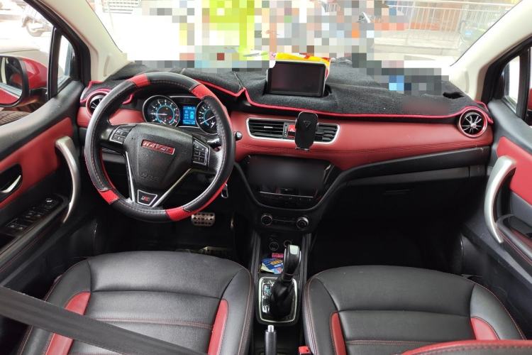 Used Haval H1 2015 1.5L AMT Urban Model Center Console