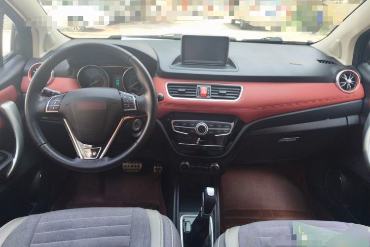 Used Haval H1 2015 1.5L AMT Luxury Model Center Console