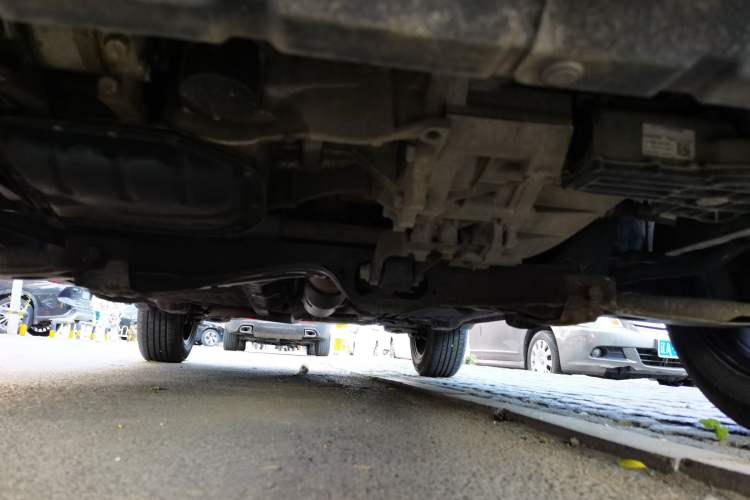 Used Haval H1 2015 1.5L AMT Urban Model Chassis Front