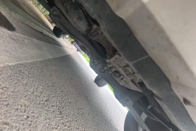Used Haval H1 2015 1.5L AMT Luxury Model Chassis Front