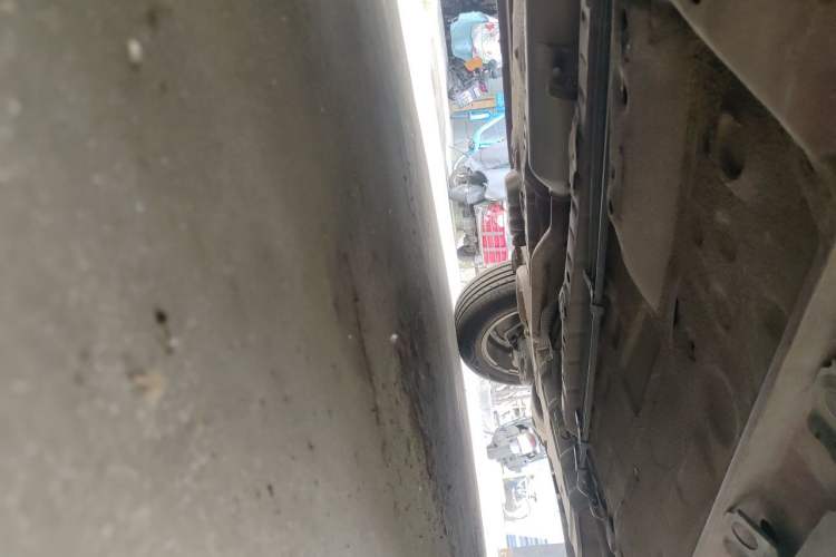 Used Haval H1 2015 1.5L AMT Urban Model Chassis Front Left