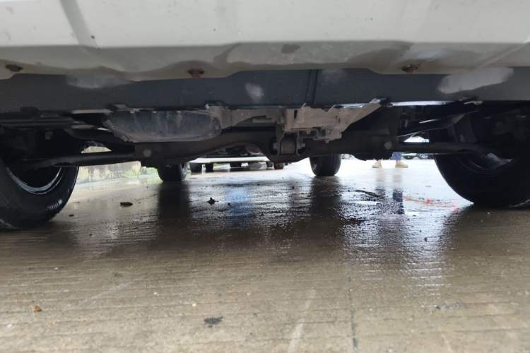 Used Haval H1 2015 1.5L Manual Luxury Model Chassis Front