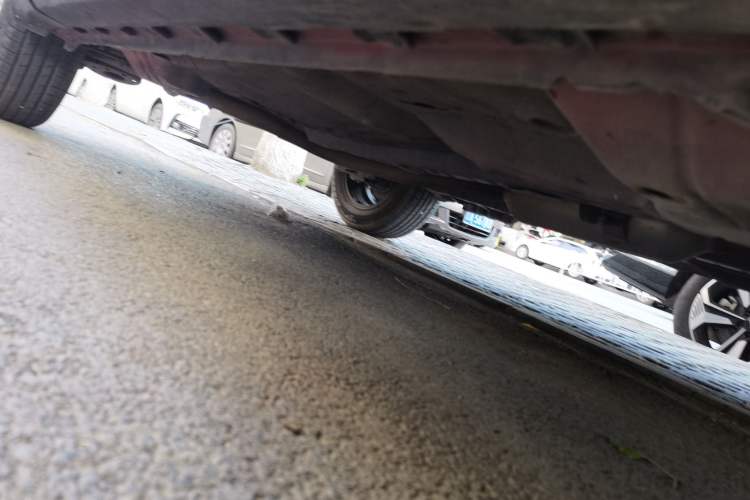 Used Haval H1 2015 1.5L AMT Urban Model Chassis Front Right