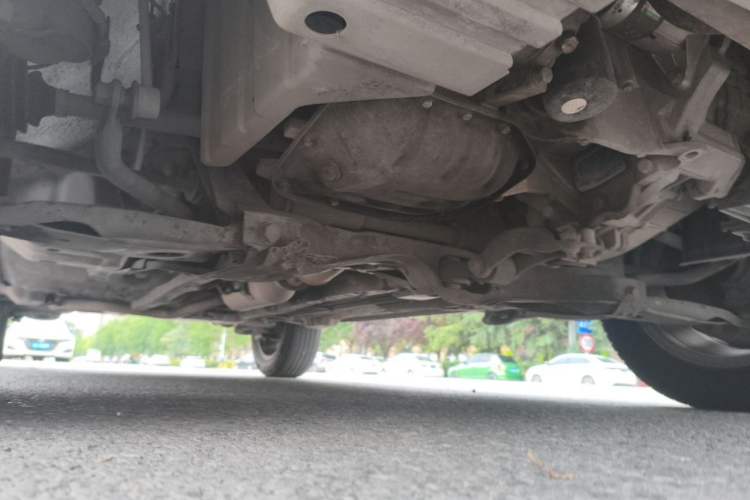 Used Haval H1 2015 1.5L AMT Luxury Model Chassis Front Right