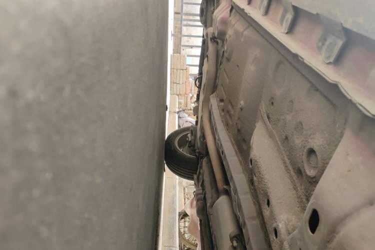 Used Haval H1 2015 1.5L AMT Urban Model Chassis Front Right
