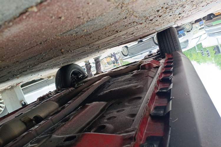 Used Haval H1 2015 1.5L AMT Urban Model Chassis Front Right