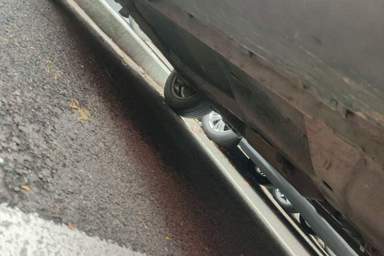 Used Haval H1 2015 1.5L AMT Urban Model Chassis Front Right