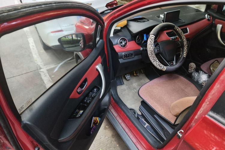 Used Haval H1 2015 1.5L Manual Luxury Model Driver Seat