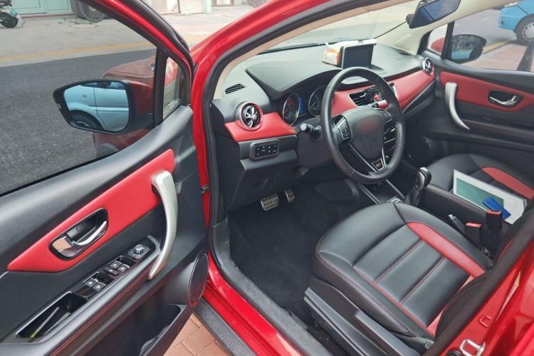 Used Haval H1 2015 1.5L AMT Luxury Model Driver Seat