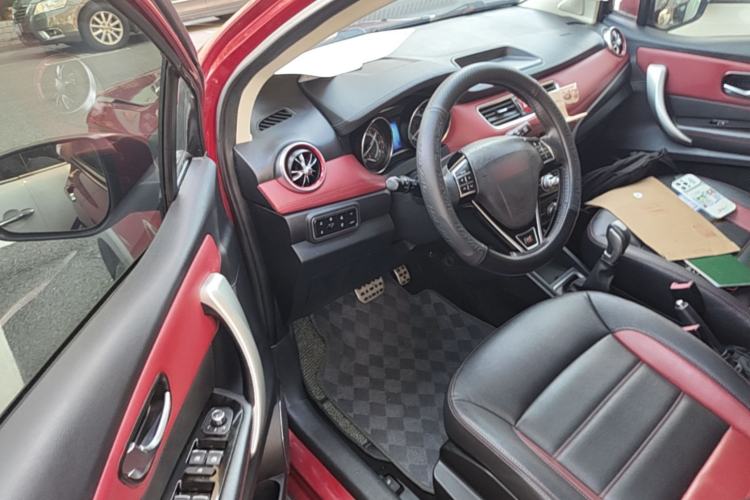Used Haval H1 2015 1.5L AMT Urban Model Driver Seat