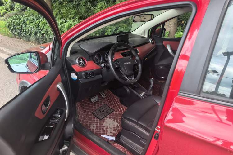 Used Haval H1 2015 1.5L AMT Luxury Model Driver Seat