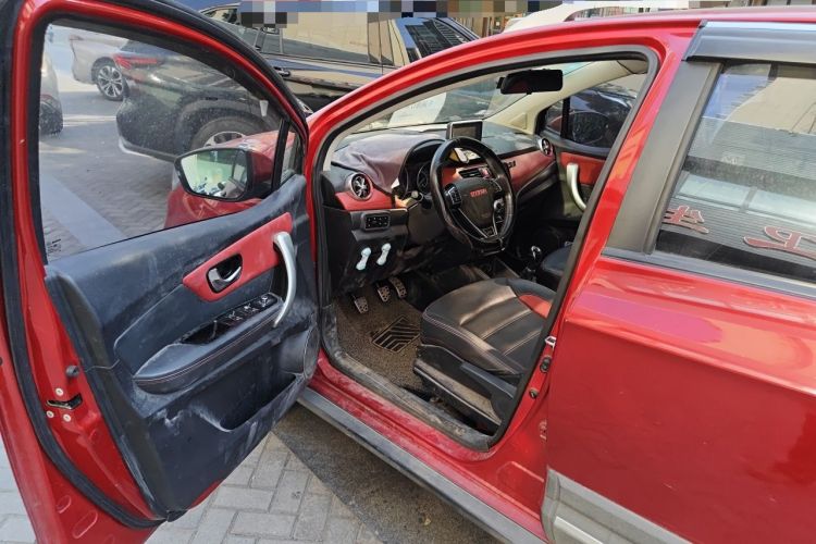 Used Haval H1 2015 1.5L Manual Luxury Model Driver Seat