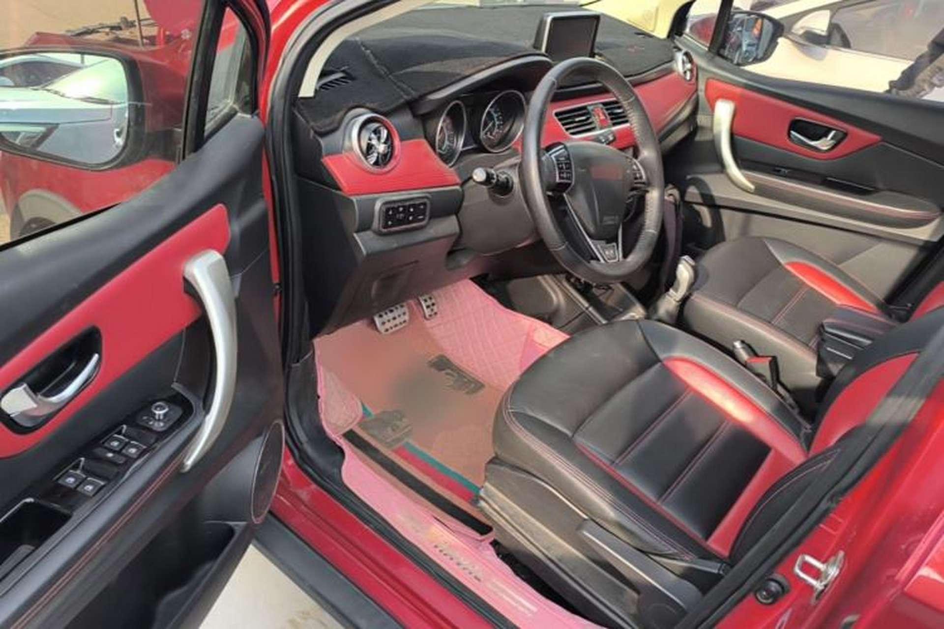 Used Haval H1 2015 1.5L AMT Luxury Model Driver Seat