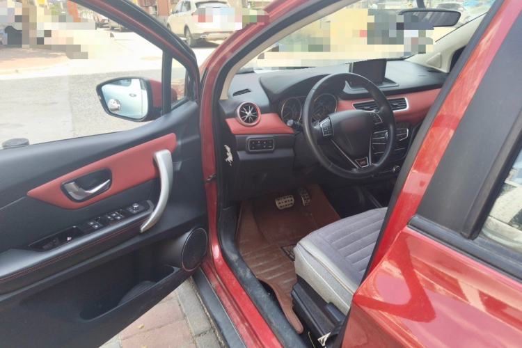 Used Haval H1 2015 1.5L AMT Luxury Model Driver Seat