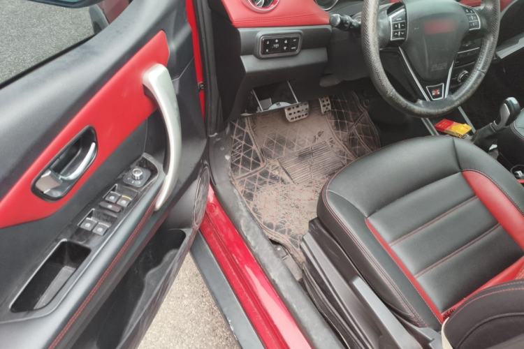Used Haval H1 2015 1.5L AMT Luxury Model Driver Seat